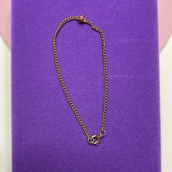 💛 Vintage Gold Plated Minimalist Ruby Bracelet - Picture 2 of 3